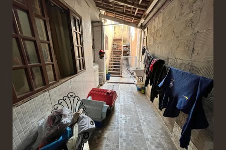 Casa à venda com 370m², 4 quartos e 2 vagas Casa à venda com 370m², 4 quartos e 2 vagasArea de Serviço