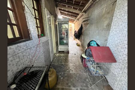 Casa à venda com 370m², 4 quartos e 2 vagas Casa à venda com 370m², 4 quartos e 2 vagas Quintal