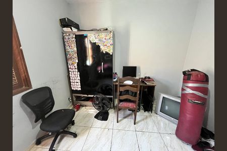 Casa à venda com 370m², 4 quartos e 2 vagas Casa à venda com 370m², 4 quartos e 2 vagasQuarto 3