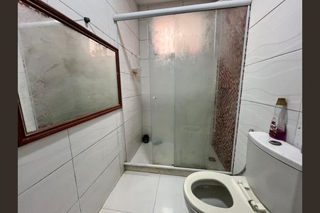 Casa à venda com 370m², 4 quartos e 2 vagas Casa à venda com 370m², 4 quartos e 2 vagasBanheiro 3