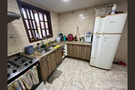 Casa à venda com 370m², 4 quartos e 2 vagas Casa à venda com 370m², 4 quartos e 2 vagasCozinha