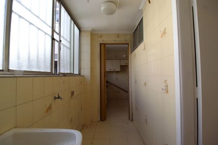 Apartamento à venda com 75m², 3 quartos e 1 vagaÁrea de Serviço