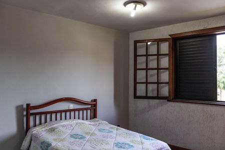 Casa à venda com 450m², 6 quartos e 3 vagasQuarto 2