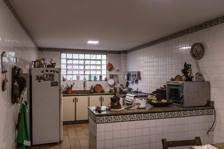 Casa à venda com 450m², 6 quartos e 3 vagasCozinha