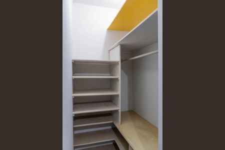 Casa à venda com 450m², 6 quartos e 3 vagasQuarto 3