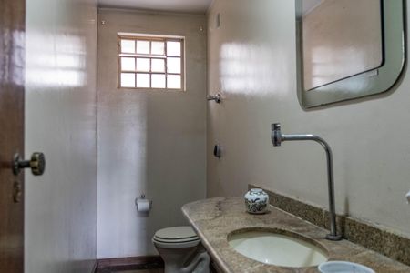 Casa à venda com 450m², 6 quartos e 3 vagasLavabo