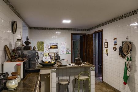 Casa à venda com 450m², 6 quartos e 3 vagasCozinha