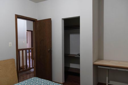 Casa à venda com 450m², 6 quartos e 3 vagasQuarto 4