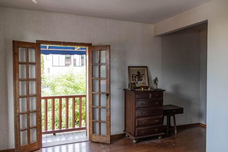 Casa à venda com 450m², 6 quartos e 3 vagasSuíte