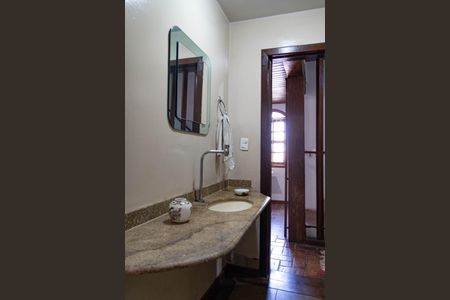 Casa à venda com 450m², 6 quartos e 3 vagasLavabo