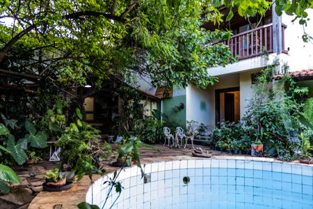 Casa à venda com 450m², 6 quartos e 3 vagasPiscina