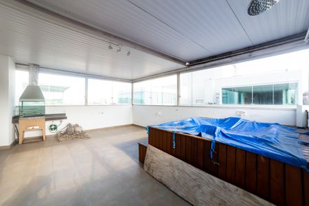 Apartamento à venda com 152m², 2 quartos e 3 vagasPiscina Coberta