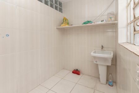 Casa à venda com 300m², 3 quartos e 8 vagasÁrea de Serviço