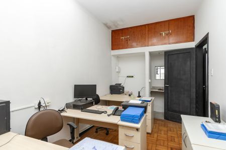 Casa à venda com 300m², 3 quartos e 8 vagasQuarto 2