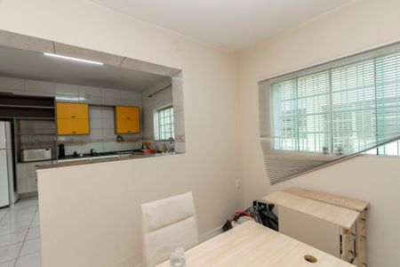 Casa à venda com 300m², 3 quartos e 8 vagasCopa