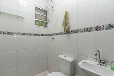 Casa à venda com 300m², 3 quartos e 8 vagasBanheiro 1