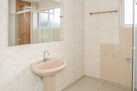 Apartamento à venda com 180m², 3 quartos e 1 vaga Apartamento à venda com 180m², 3 quartos e 1 vagaBanheiro Social