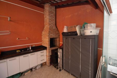 Casa à venda com 131m², 3 quartos e 4 vagasChurrasqueira