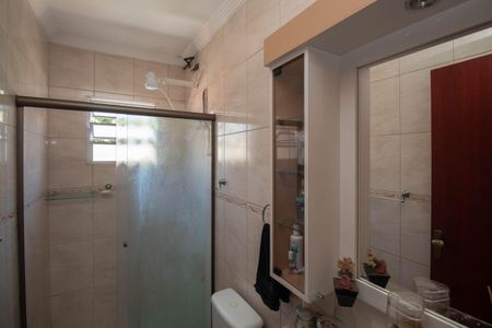 Casa à venda com 131m², 3 quartos e 4 vagasBanheiro Social