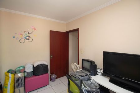 Casa à venda com 131m², 3 quartos e 4 vagasQuarto 2