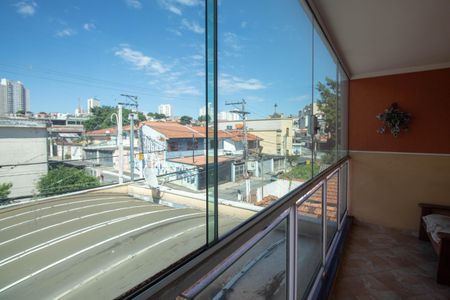 Casa à venda com 131m², 3 quartos e 4 vagasVaranda