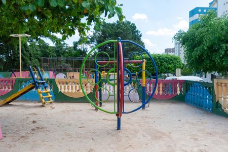 Apartamento para alugar com 56m², 2 quartos e sem vagaÁrea comum - Playground