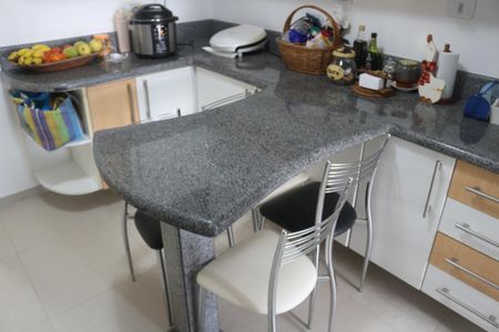 Apartamento à venda com 134m², 3 quartos e 2 vagasCozinha