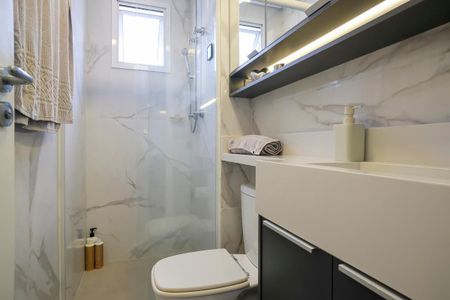 Apartamento à venda com 58m², 2 quartos e 2 vagasBanheiro da suíte