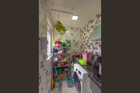 Apartamento à venda com 48m², 2 quartos e 1 vaga Apartamento à venda com 48m², 2 quartos e 1 vagaCozinha e Área de Serviço