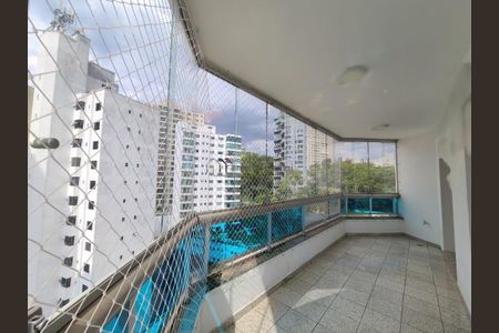 Apartamento à venda com 200m², 4 quartos e 3 vagas