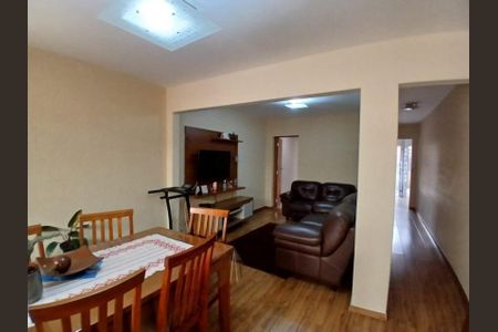 Casa à venda com 160m², 3 quartos e 1 vaga