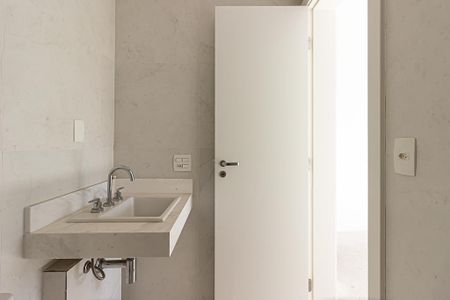 Apartamento à venda com 192m², 3 quartos e 4 vagasBanheiro Suíte 3