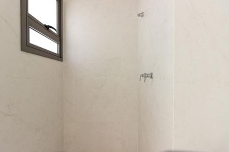 Apartamento à venda com 192m², 3 quartos e 4 vagasBanheiro Suíte 3