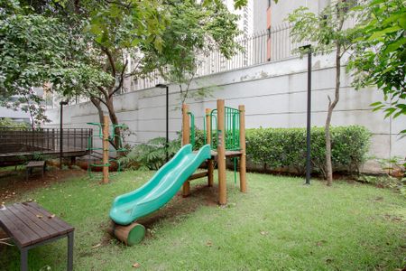 Apartamento à venda com 192m², 3 quartos e 4 vagasÁrea comum - Playground