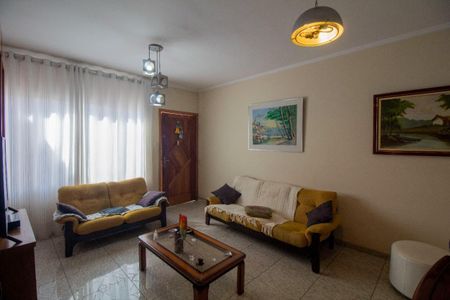 Casa à venda com 120m², 2 quartos e 3 vagas