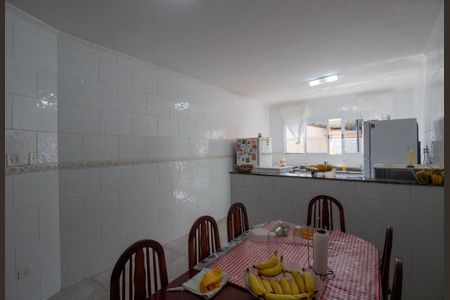 Casa à venda com 120m², 2 quartos e 3 vagas