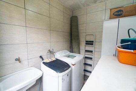 Casa à venda com 210m², 2 quartos e 2 vagas Casa à venda com 210m², 2 quartos e 2 vagasÁrea de Serviço