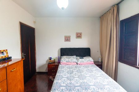 Casa à venda com 210m², 2 quartos e 2 vagas Casa à venda com 210m², 2 quartos e 2 vagasQuarto 1