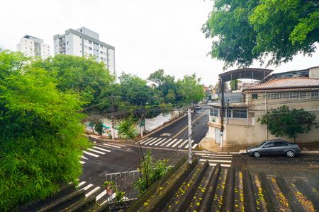 Casa à venda com 210m², 2 quartos e 2 vagas Casa à venda com 210m², 2 quartos e 2 vagasVista do Quarto 2