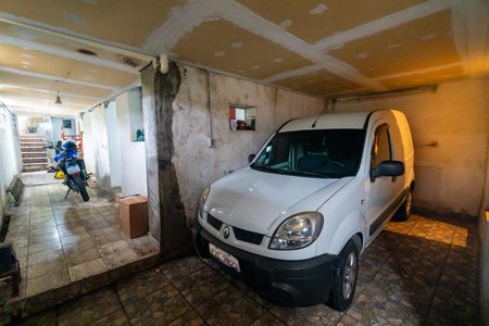 Casa à venda com 210m², 2 quartos e 2 vagas Casa à venda com 210m², 2 quartos e 2 vagasGaragem 2