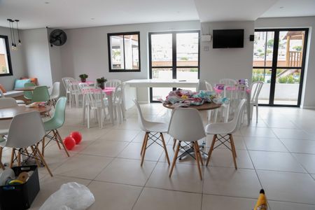 Apartamento à venda com 48m², 2 quartos e 1 vagaÁrea comum 