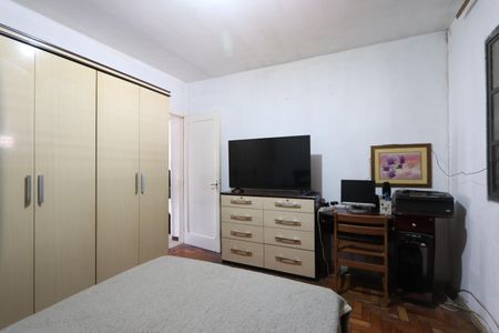 Casa à venda com 180m², 3 quartos e 5 vagasQuarto 1 - Casa 1