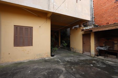 Casa à venda com 180m², 3 quartos e 5 vagasQuintal