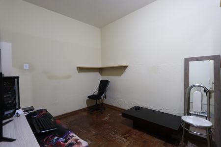 Casa à venda com 180m², 3 quartos e 5 vagasQuarto - Casa 2