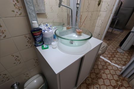 Casa à venda com 180m², 3 quartos e 5 vagasBanheiro - Casa 2