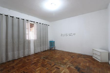 Casa à venda com 180m², 3 quartos e 5 vagasQuarto 2 - Casa 1