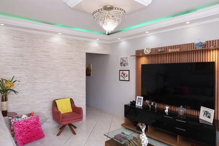 Casa à venda com 242m², 3 quartos e 3 vagasSala 1