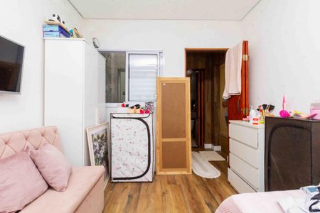 Casa à venda com 230m², 3 quartos e 2 vagasQuarto Suíte  2