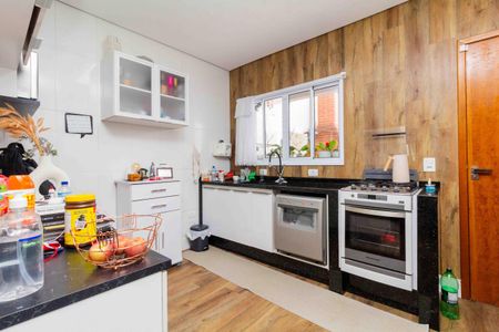 Casa à venda com 230m², 3 quartos e 2 vagasCozinha