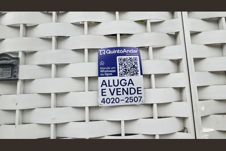 Casa à venda com 230m², 3 quartos e 2 vagasFachada - plaquinha